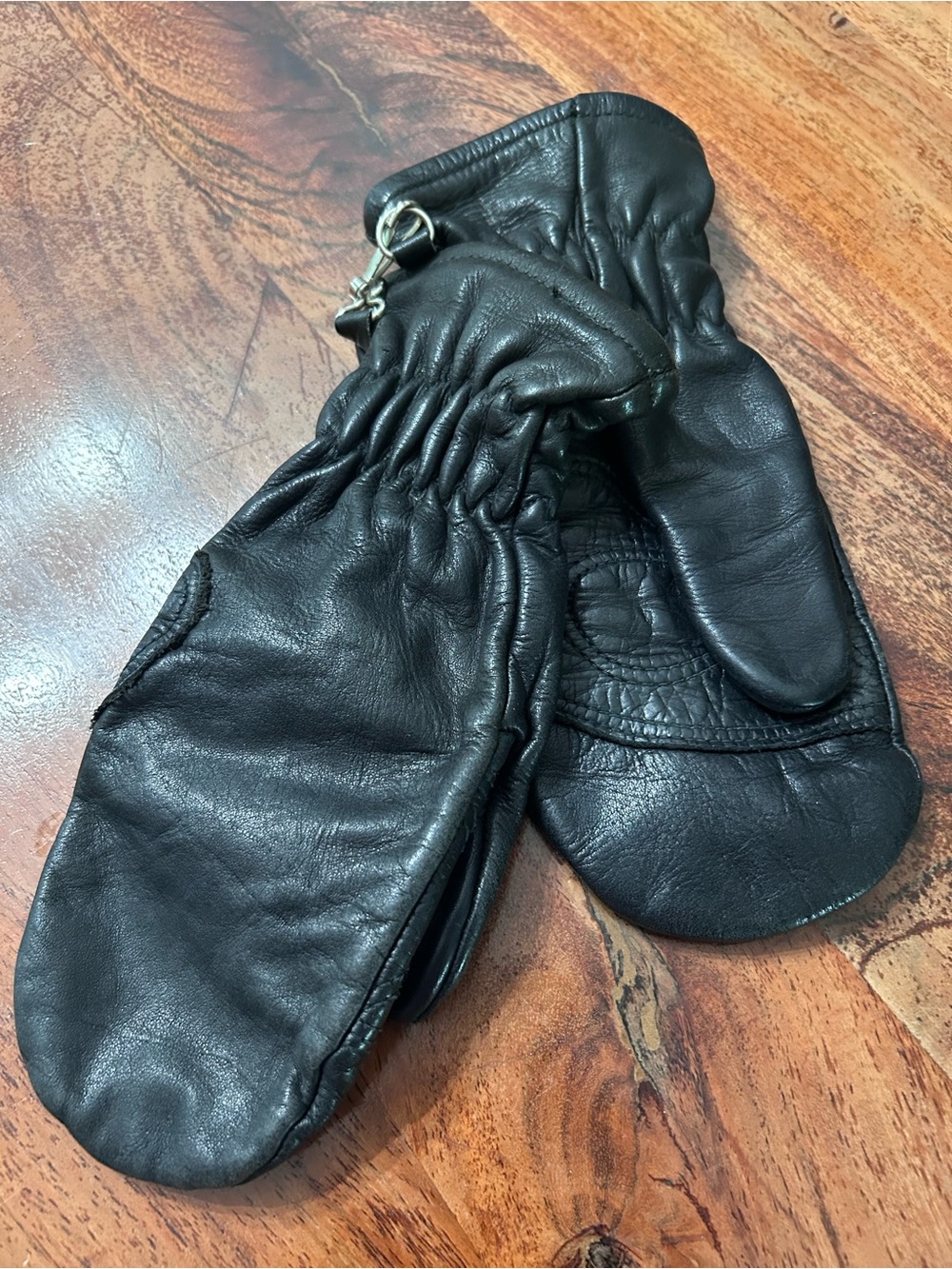 Black Leather Women’s Mittens - Classic Winter Gloves